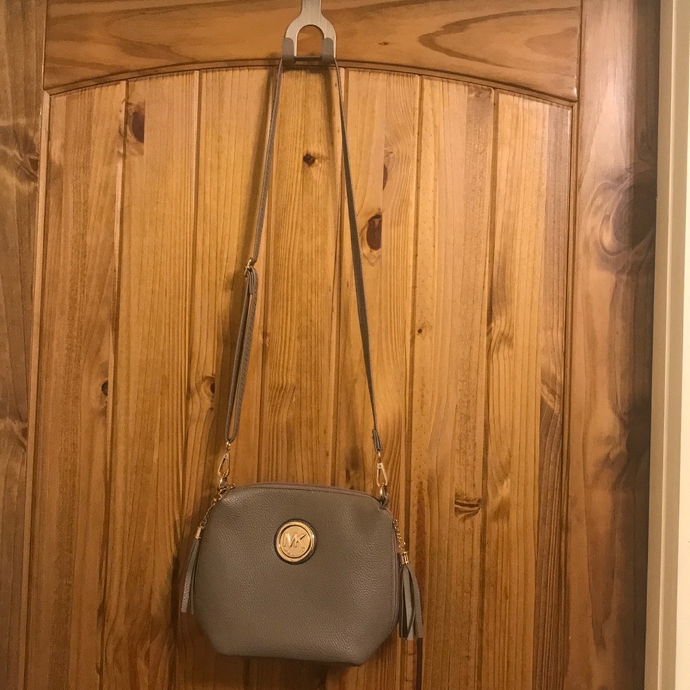 Faux Michael Kors crossbody